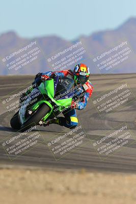 media/Dec-10-2023-SoCal Trackdays (Sun) [[0ce70f5433]]/Turn 12 (2pm)/